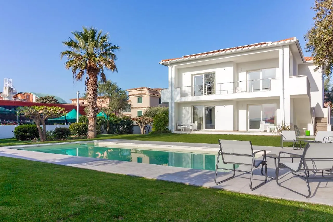 Villa Mary Olbia 0*,  Italy