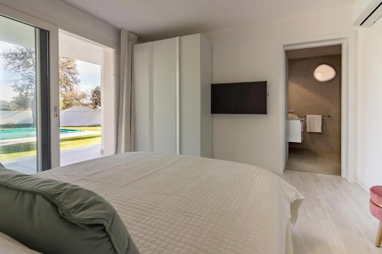 Villa Mary Olbia 0*,